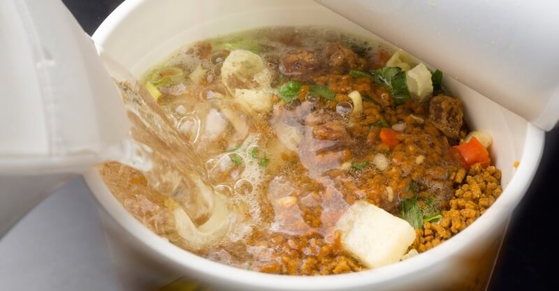 カップラーメン